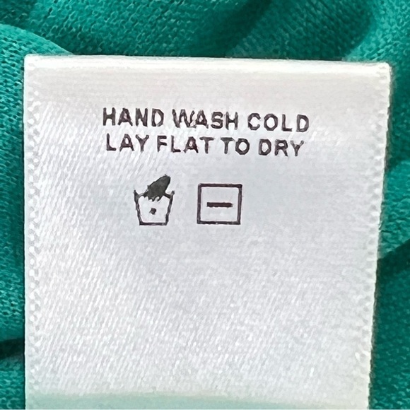 𝅺NEW WITH TAGS‎ NSR RUFFLE HALTER DRESS - Picture 14 of 14